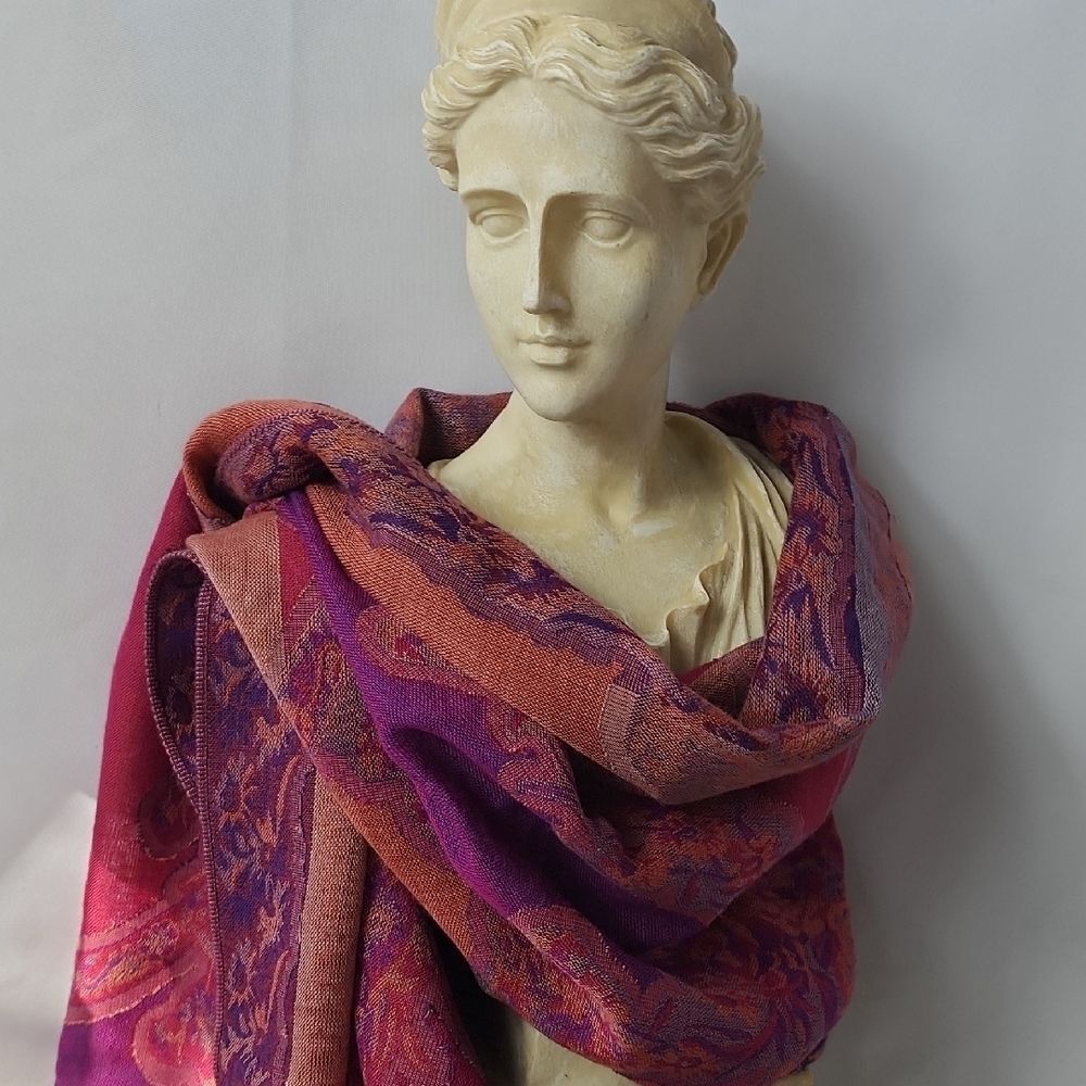 Rich Scarlet & Rust Toned Fringed Scarf With Floral Pattern